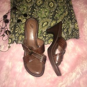 Nurture brown leather Sandal size 10 NWOT